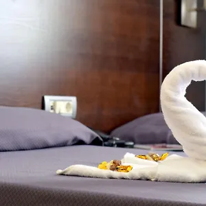 2* Hotel Adonis Pelinor